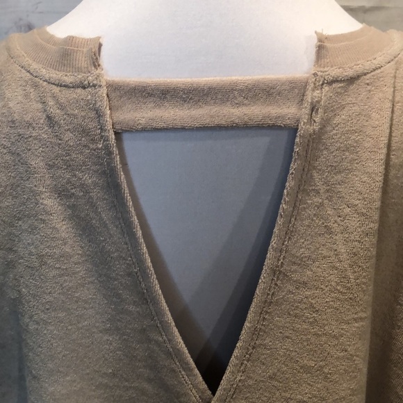 JoyLab Tan French Terry Cloth oversized  Open Back Sweatshirt -size small-NWT - Picture 5 of 8
